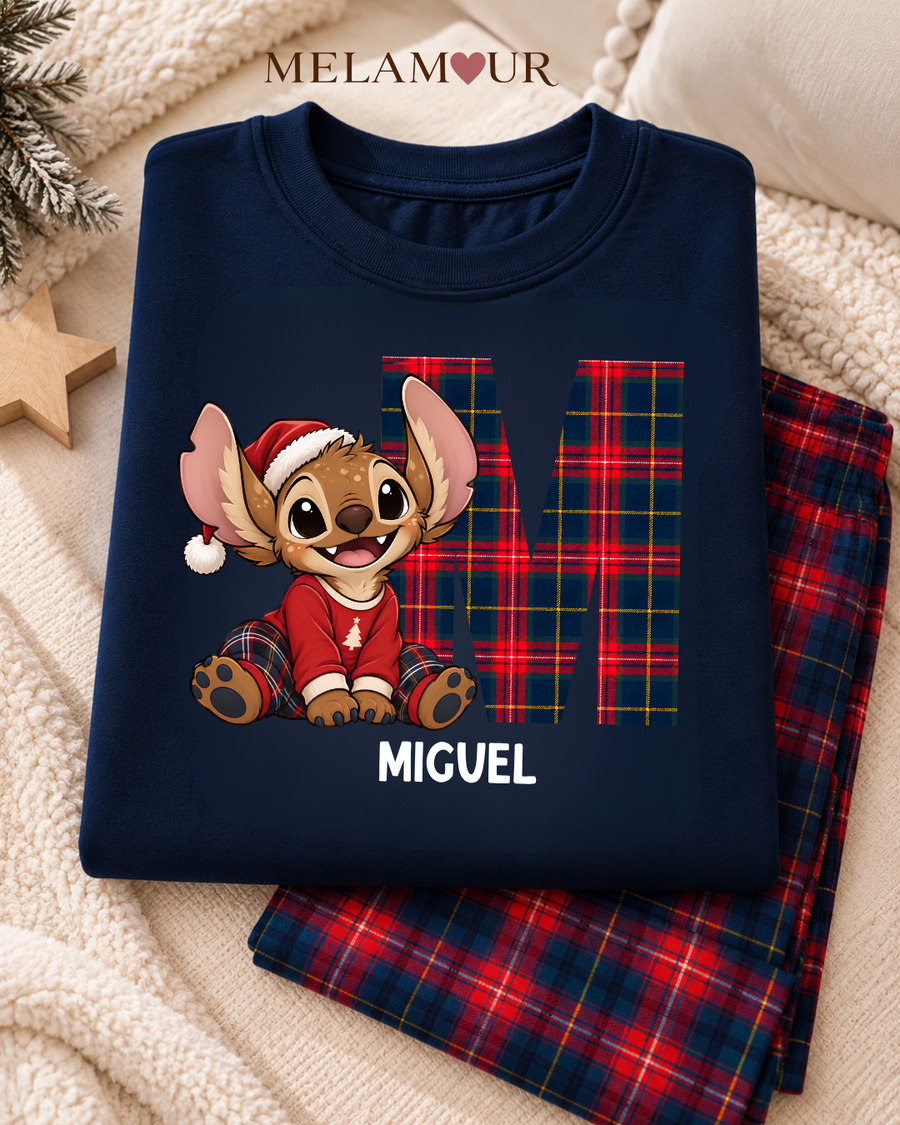 Pijama de Natal · Inicial Xadrez com Criatura Fofa