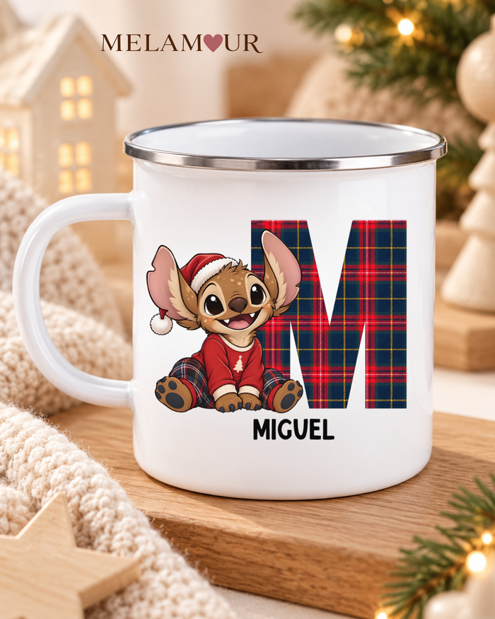 Inicial com Criatura Fofa | Caneca Esmaltada de Natal