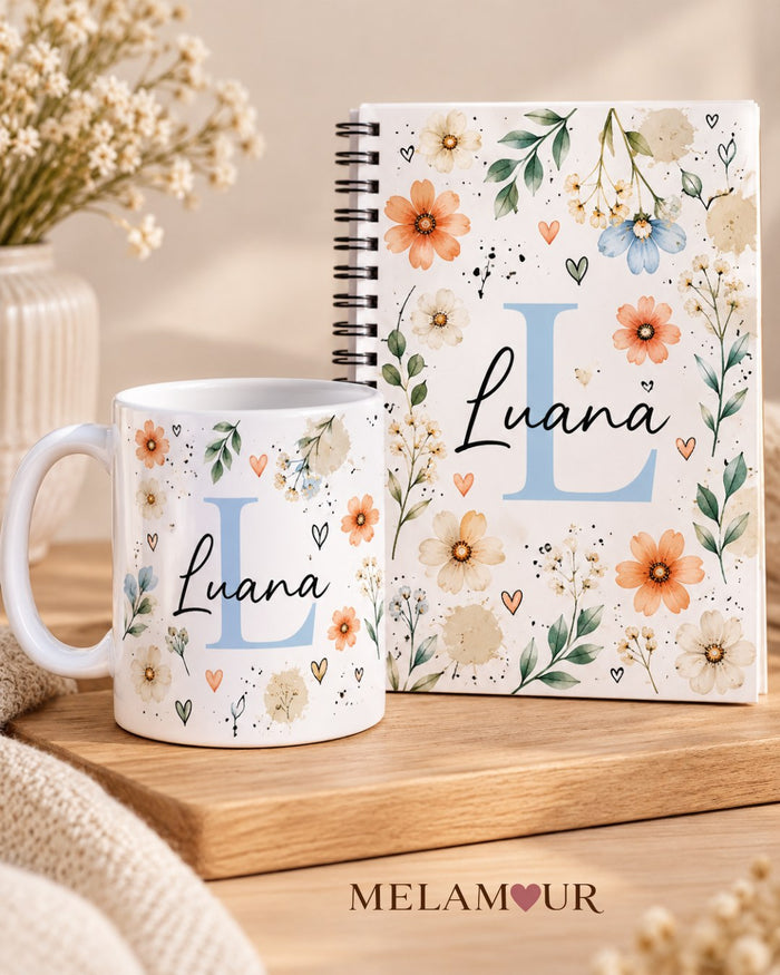 Inicial Floral Colorida — Caderno + Caneca
