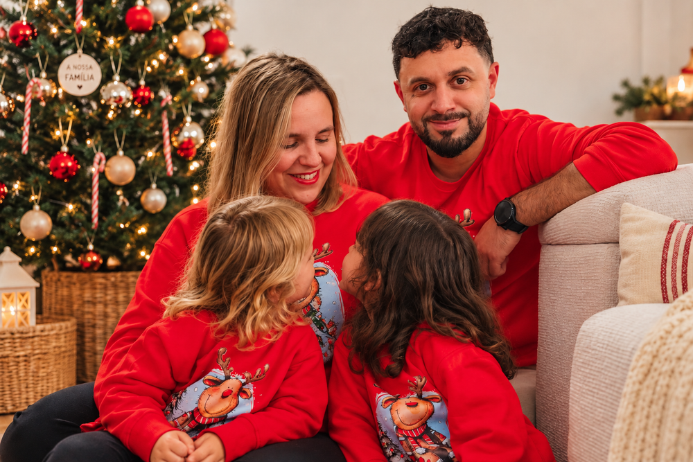 Equipa MELAMOUR a personalizar encomendas