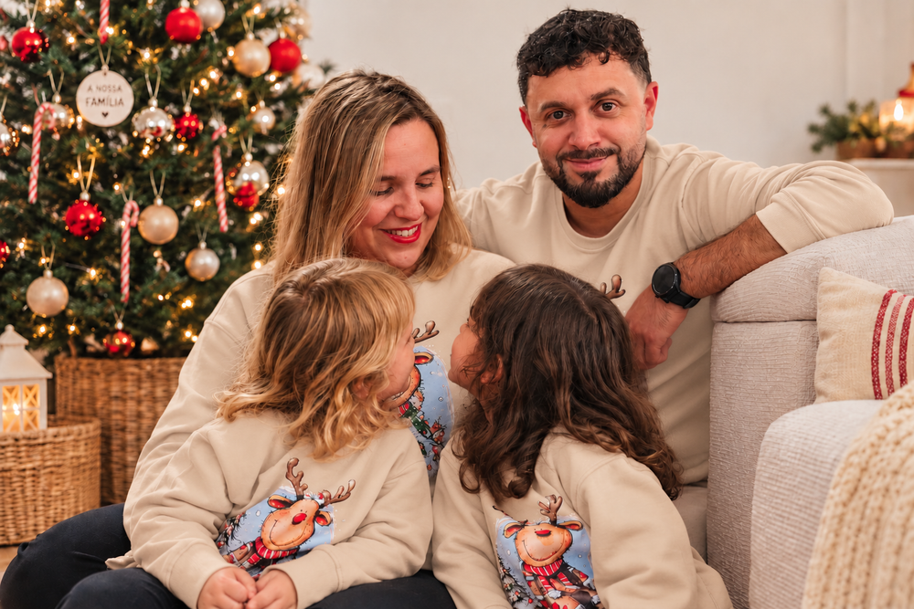 Equipa MELAMOUR a personalizar encomendas