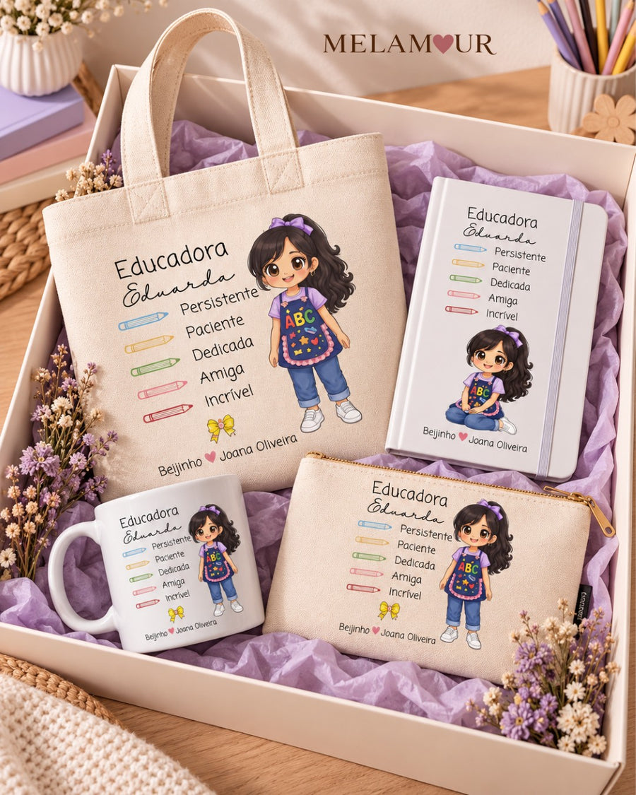 Educadora Persistente, Paciente, Dedicada | Tote, Caneca, Caderno ou Necessaire