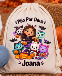 Menina e Gatinhos Coloridos | Halloween